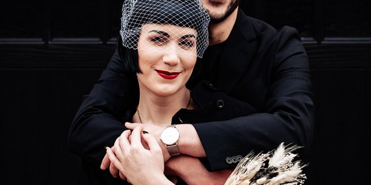 MONOCHROME MICRO WEDDING IN LONDON