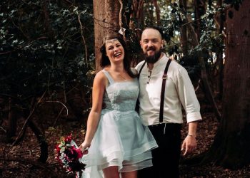 DIY WEDDING WITH COLIN LA CHENILLE CAKES & AX THROWING