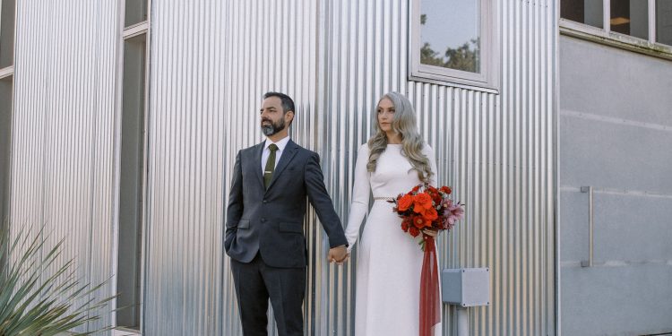 A UNIQUE COLOR PALETTE TOOK OUR BREATH AWAY IN THIS MODERN TEXAS COUNTRY WEDDING