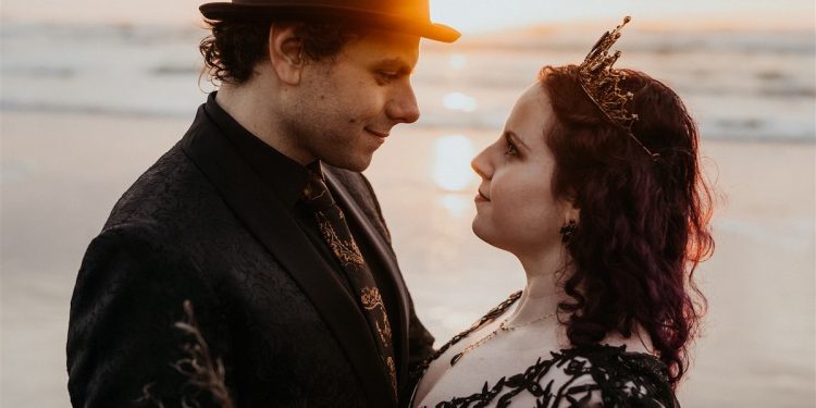 ROMANTIC GOTHIC ELOPEMENT IN WASHINGTON