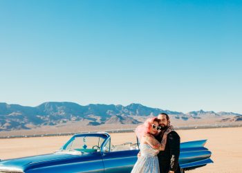 GLAM VINTAGE LAS VEGAS WEDDING AT THE NEON GRAVEYARD